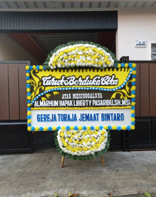 Papan Bunga Duka di Gajah Putih